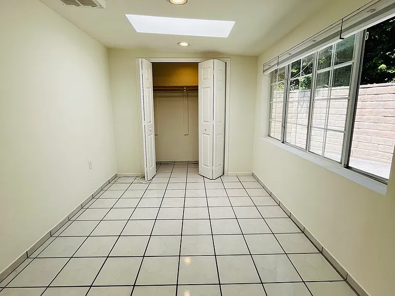 729 Orange Dr — Photo 21