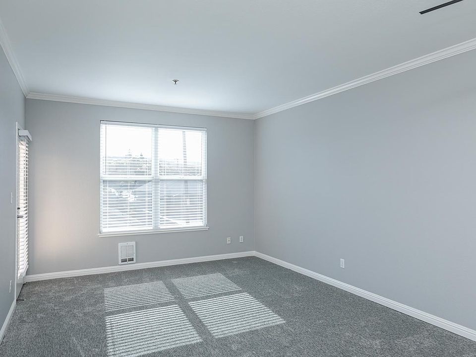 1st image of 1500 Laurel St APT 304