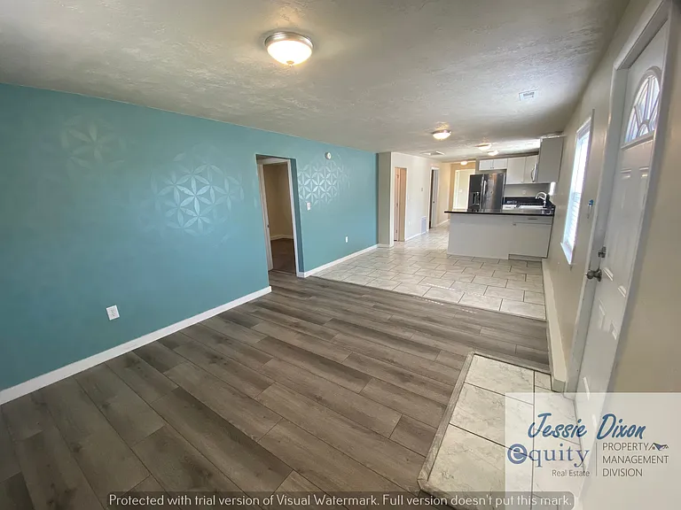 4030 S Madison Ave — Photo 9