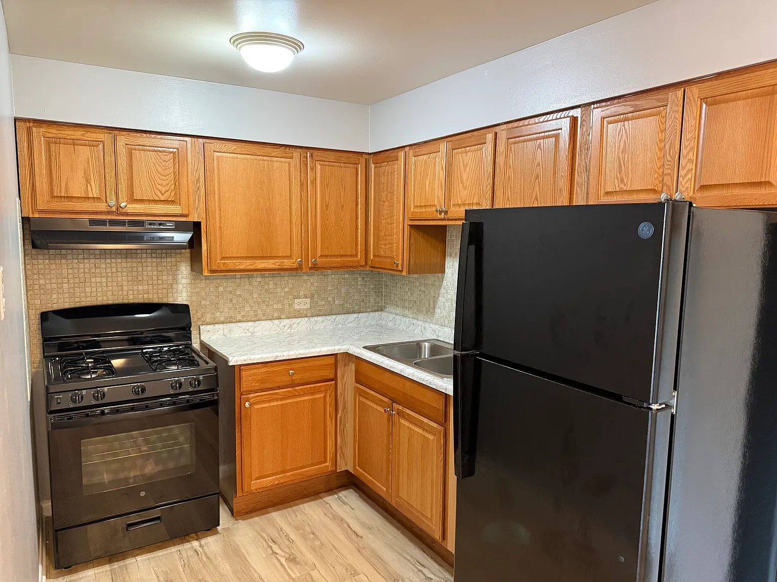 2 bed, $1,625 — Photo 2