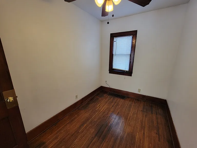 114 Roser St #1 — Photo 14