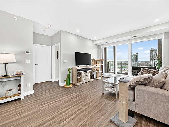2nd image of 530 W 3rd St SE #1807