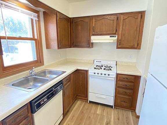 4th image of 1785 Alexandra Ct #1787