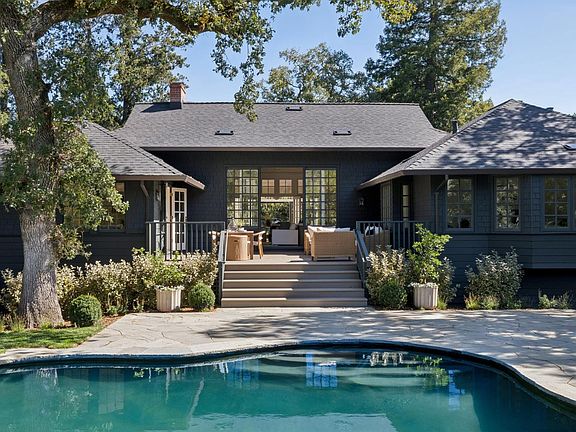 2nd image of 49 Hillcrest Avenue