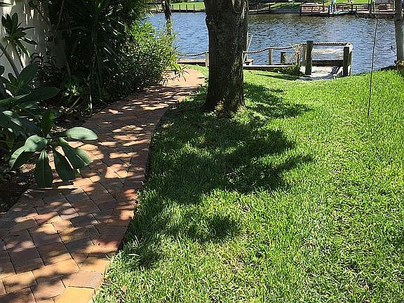 5th image of 241 Mariah Ct