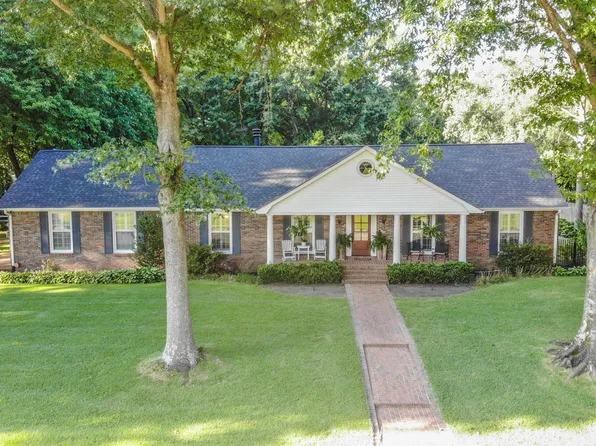 931 Breckenridge Dr, Brownsville, TN 38012