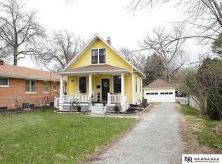 1260 S 44th St, Lincoln, NE 68510