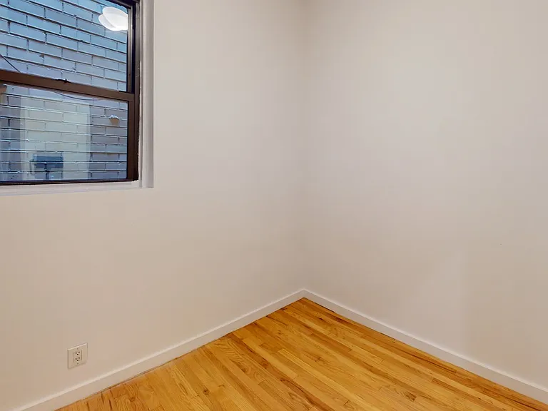 501 E 84th St #4N — Photo 10