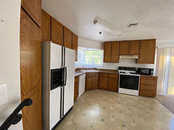 2nd image of 1610 Highway 95 #1
