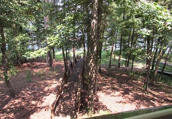 5th image of 214 Arrowhead Ln