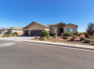 1882 N Park Grove Dr, Washington, UT 84780