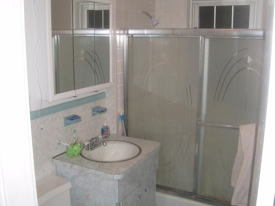2nd image of 2 Berwick Rd #2