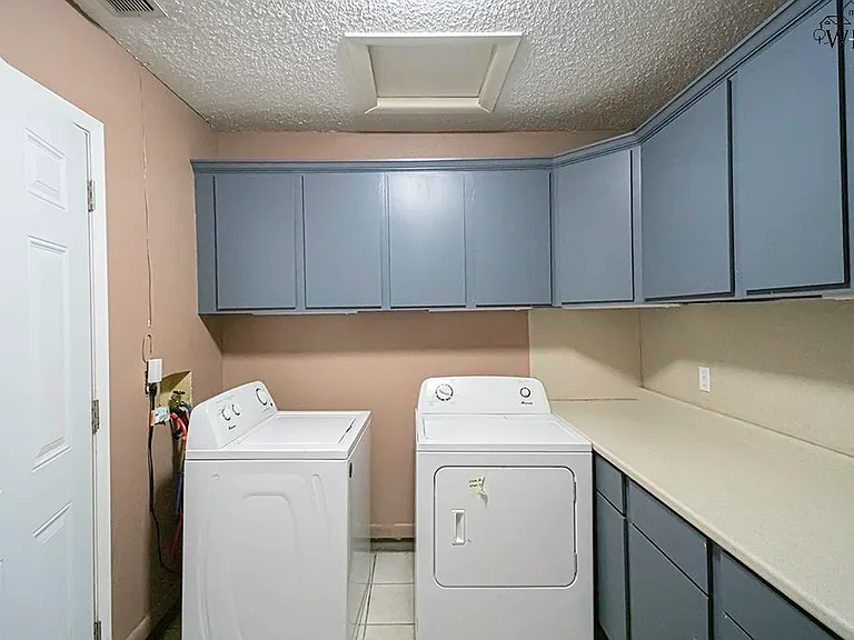 2905 S Bandera Dr — Photo 10