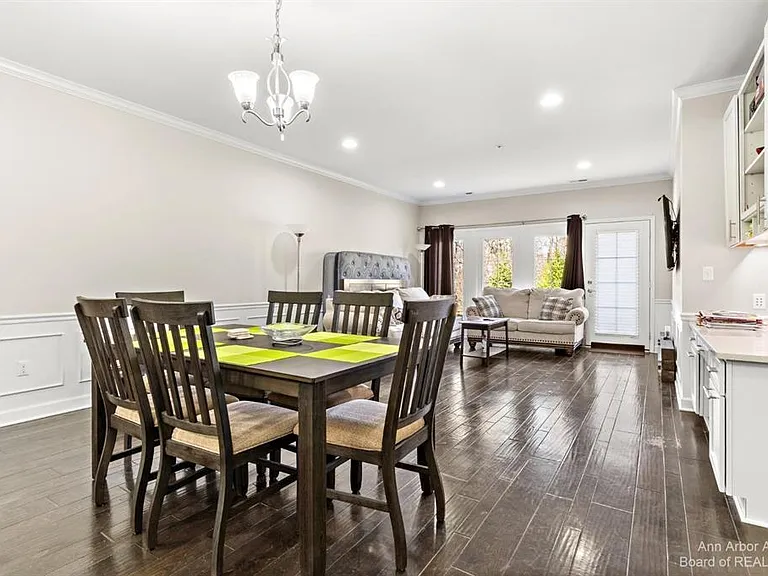 5570 Arbor Chase Dr — Photo 11
