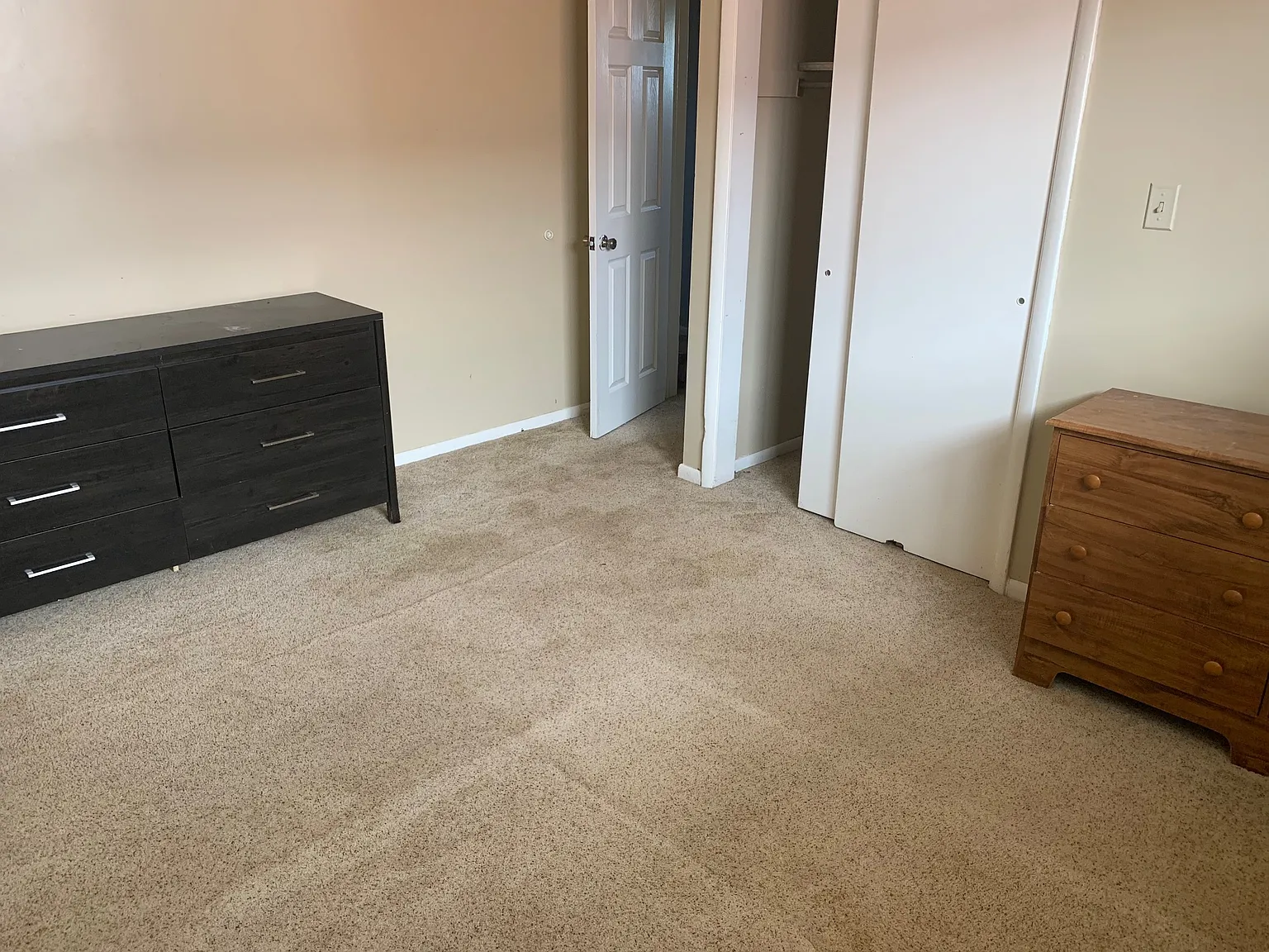 3 bed, 1404 sqft, $1,100 — Photo 4
