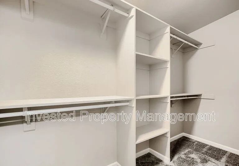 6822 Niagara St — Photo 16