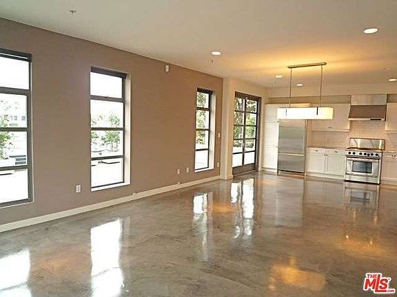 3rd image of 1358 4th St Ph A