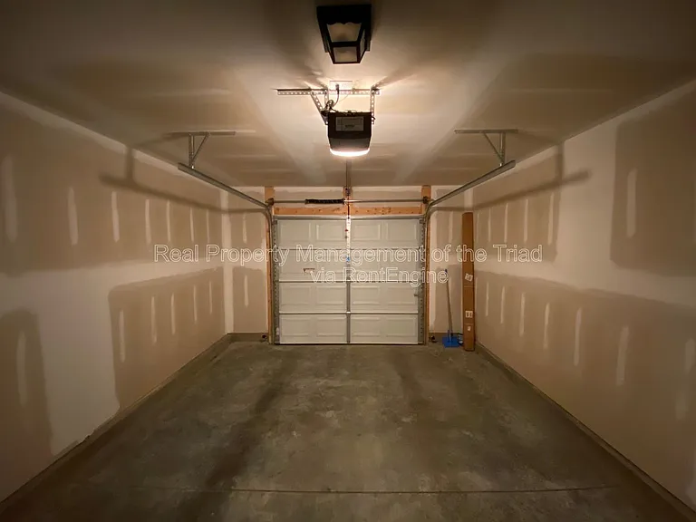 3907 Copperfield Ct — Photo 8