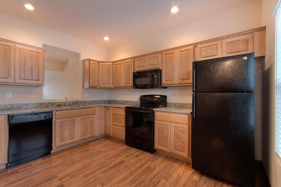 1st image of 170 Red Mulberry Way APT 1