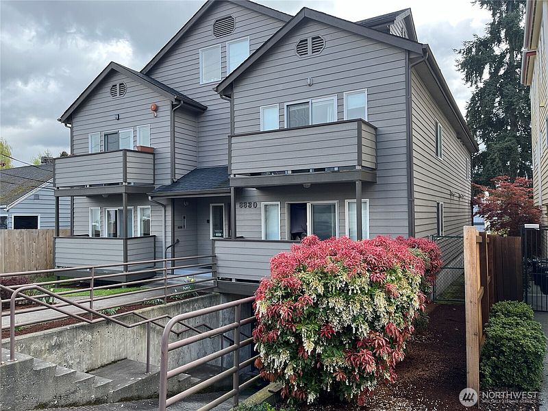 5th image of 8830 Nesbit Avenue N