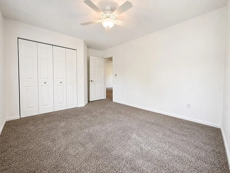 407 Gethings Cir #407 — Photo 12
