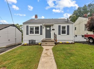250 Creekview Dr, Paris, KY 40361