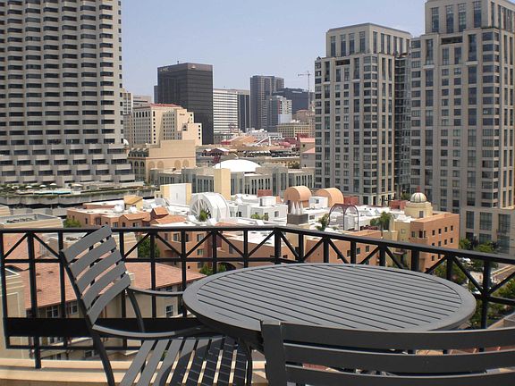 2nd image of 500 W Harbor Dr Unit 1316