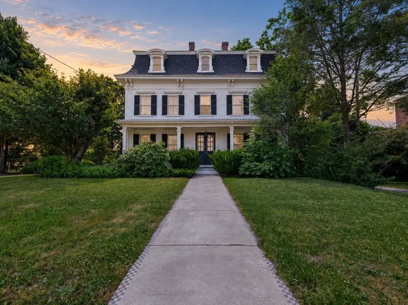 532 Washington St, Whitman, MA 02382