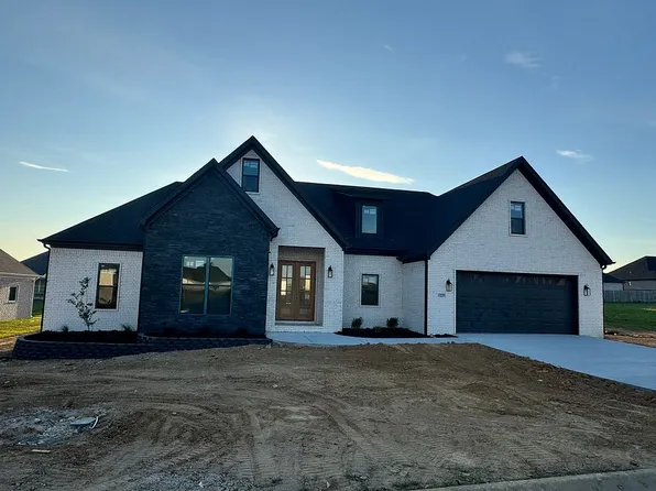 1237 Curlin Ct, Searcy, AR 72143