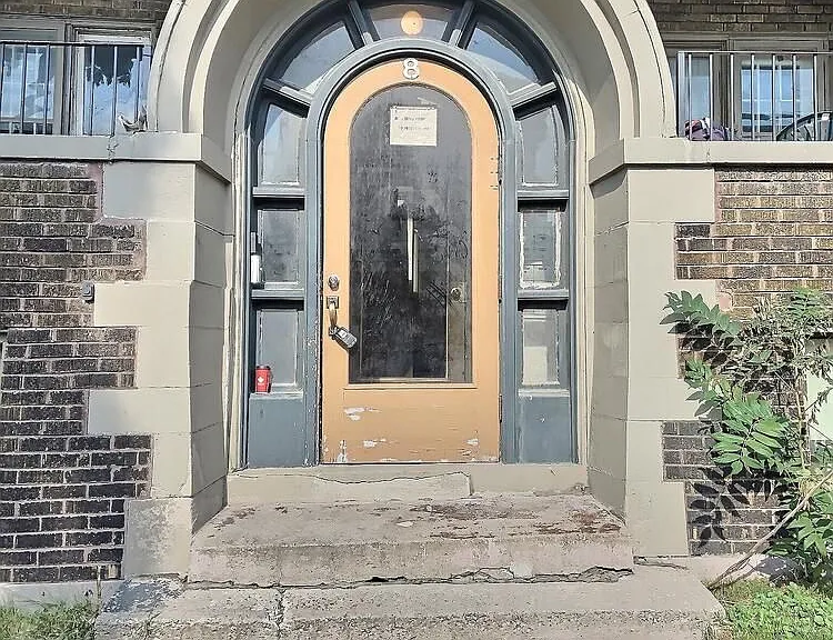 8 Tisdale St S #10 — Photo 3