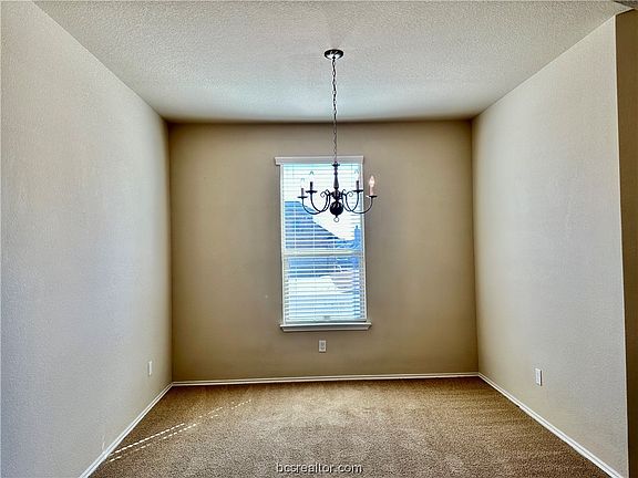 4th image of 6808 Bayberry Dr