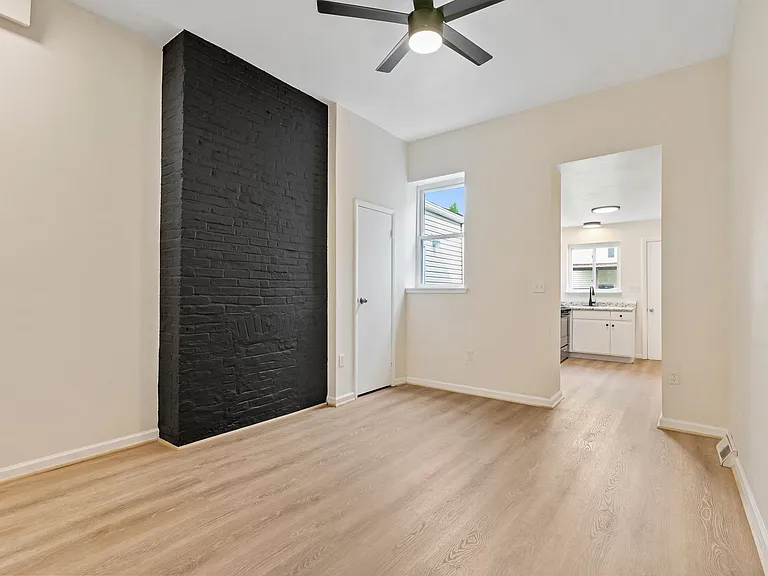 321 Taylor St — Photo 5