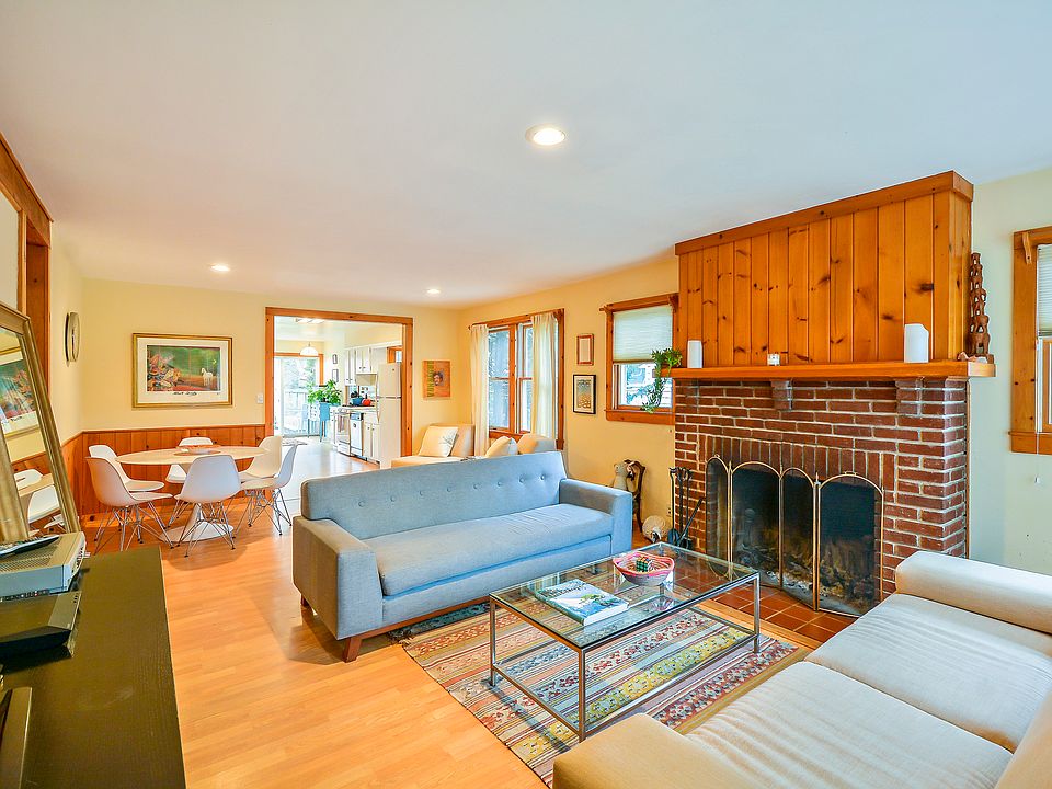 1st image of 30 McGuirk St
