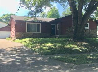 407 E Leach Ave, Des Moines, IA 50315