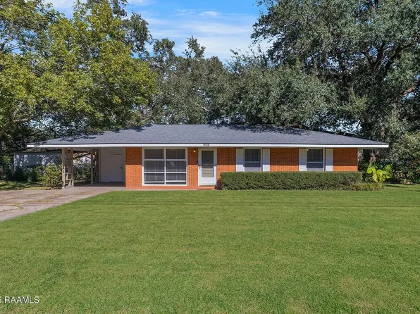 137 Antigua Dr, Lafayette, LA 70503