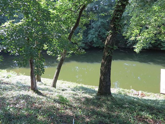 4th image of 545 Jabo Dr