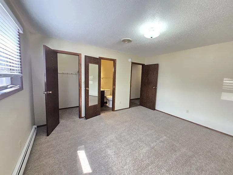 1804 S. STEPHEN AVE. — Photo 10