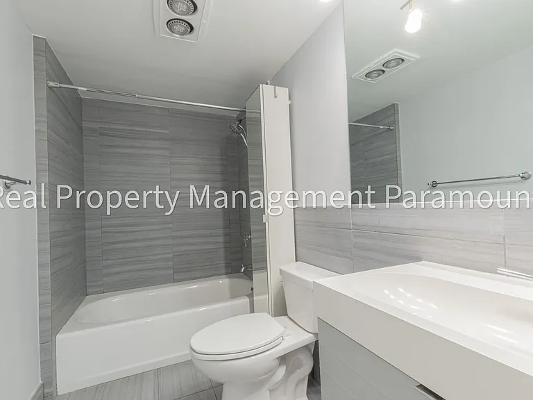 2700 Cahuenga Blvd E #1306 — Photo 27