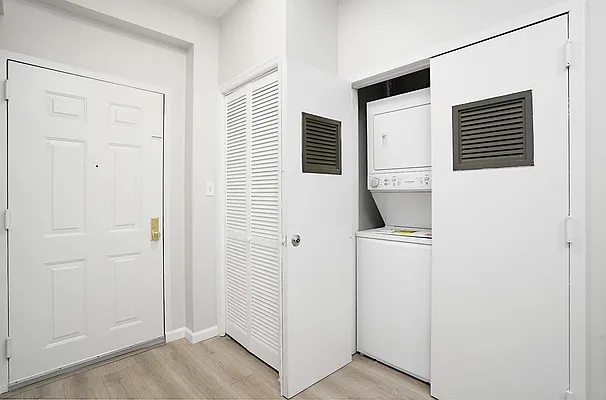 Rented by Compass | media 7