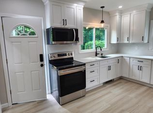 1917 President Ave, Fall River, MA 02720