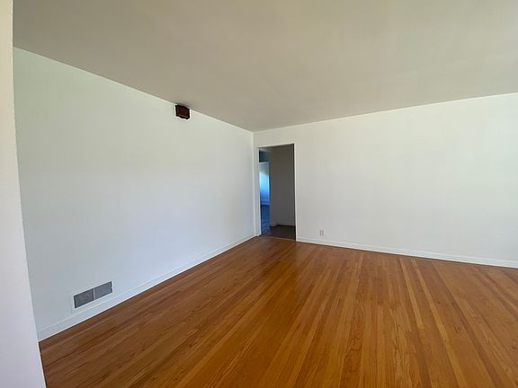 5th image of 2101 Trousdale Dr