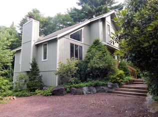 304 Duster Rd, Pocono Pines, PA 18350