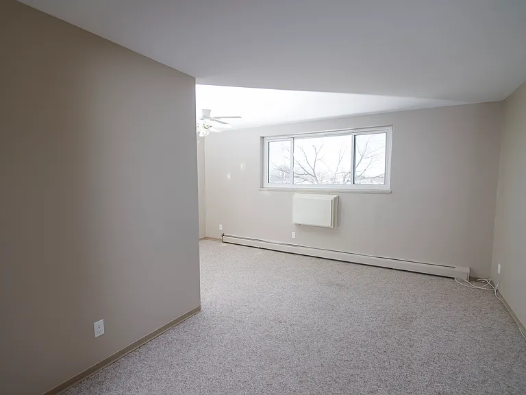 234 Moray St — Photo 11