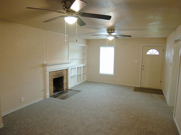 3rd image of 1142 Jeanette St