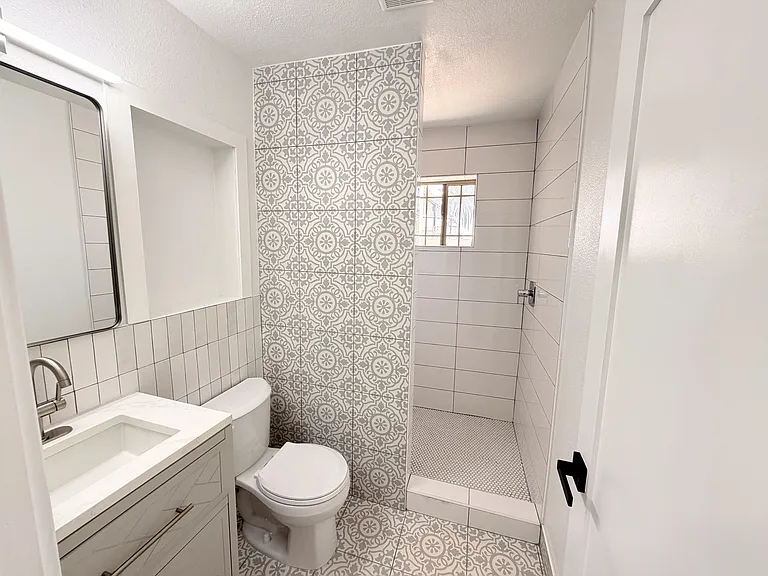 3516 W Grant St #2 — Photo 3