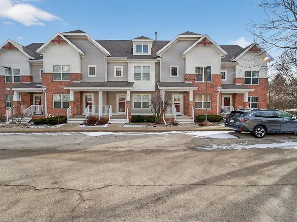 705 Cricket Ln Unit 1, Madison, WI 53562
