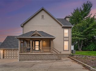 5522 Bourbeuse Cmn Unit 4, Saint Charles, MO 63304