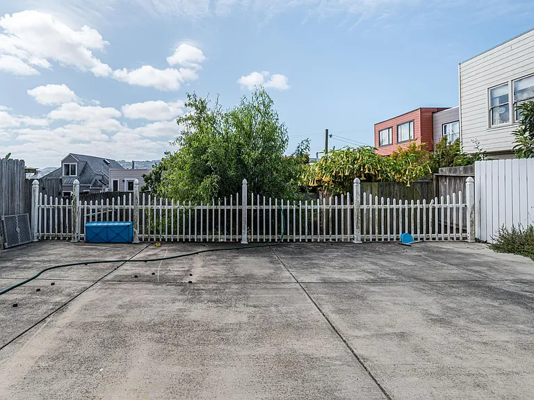 481 Monterey Blvd #A — Photo 21