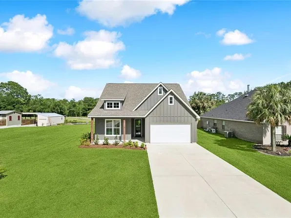 20240 Fairway Dr, Springfield, LA 70462