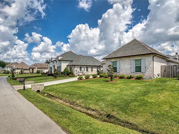 3rd image of 103 Wild Magnolia Cir